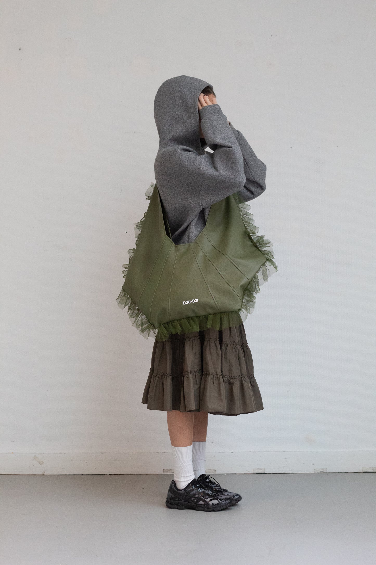 THE CREATIVE MUSE BAG OLIVE