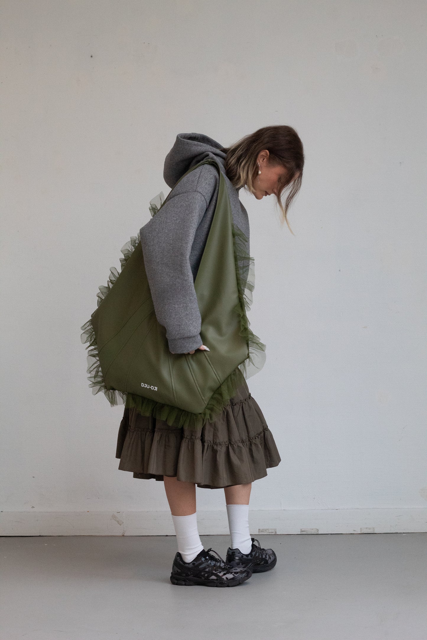 THE CREATIVE MUSE BAG OLIVE