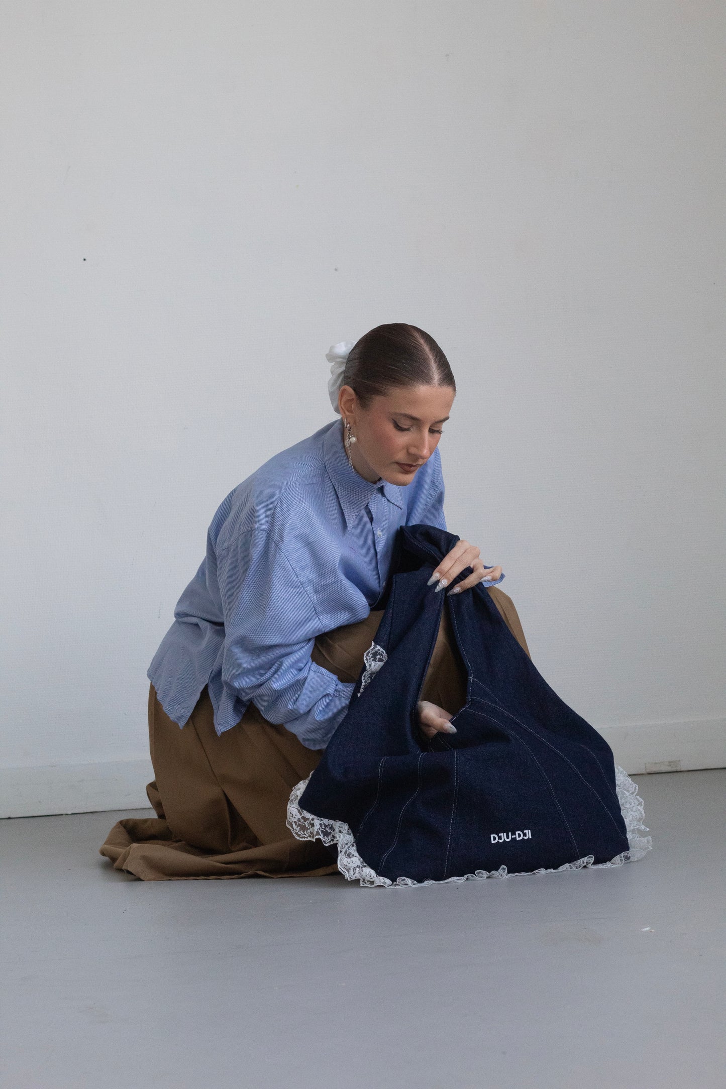 THE CREATIVE MUSE BAG JEAN