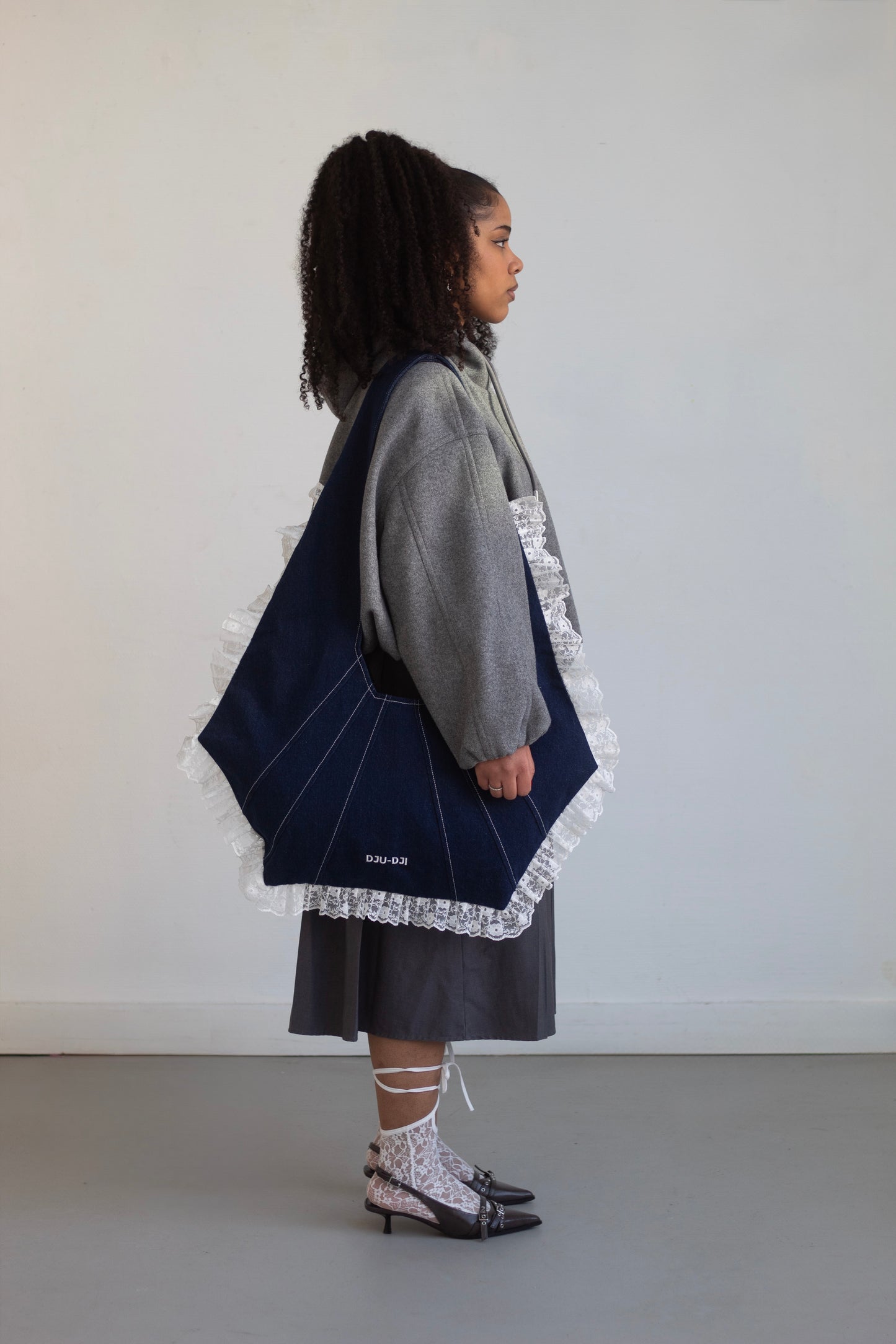 THE CREATIVE MUSE BAG JEAN