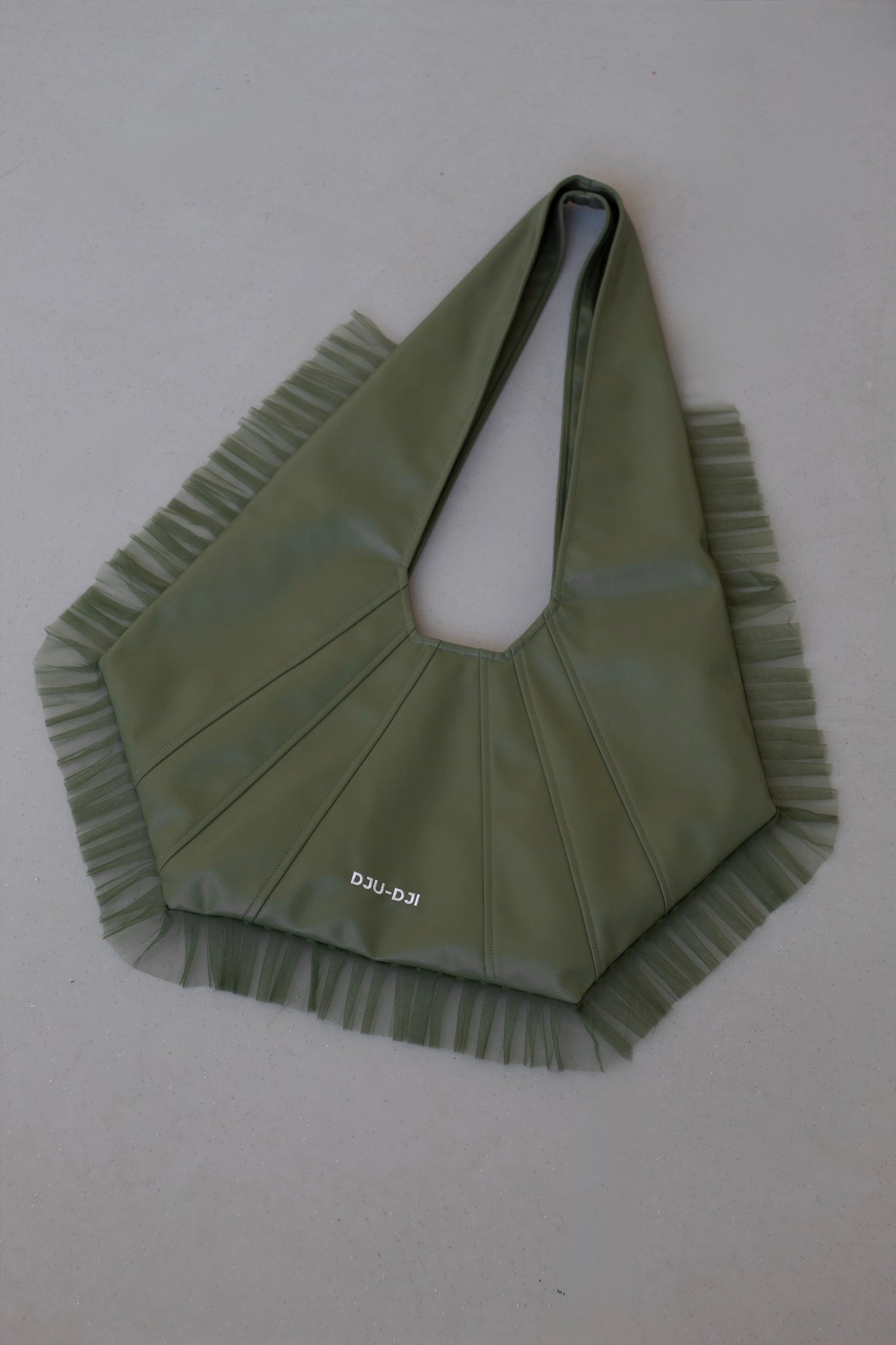 THE CREATIVE MUSE BAG OLIVE
