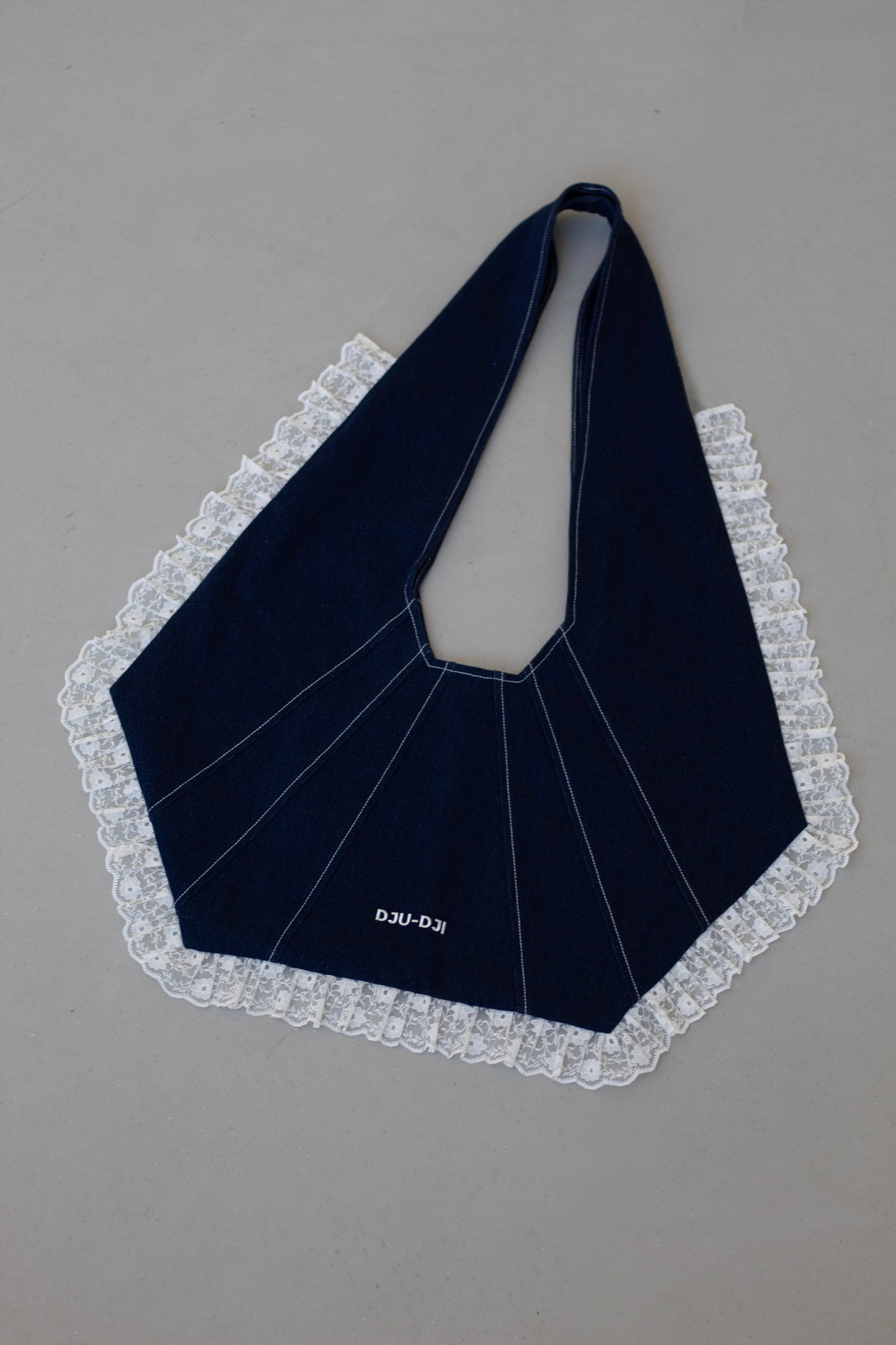 THE CREATIVE MUSE BAG JEAN