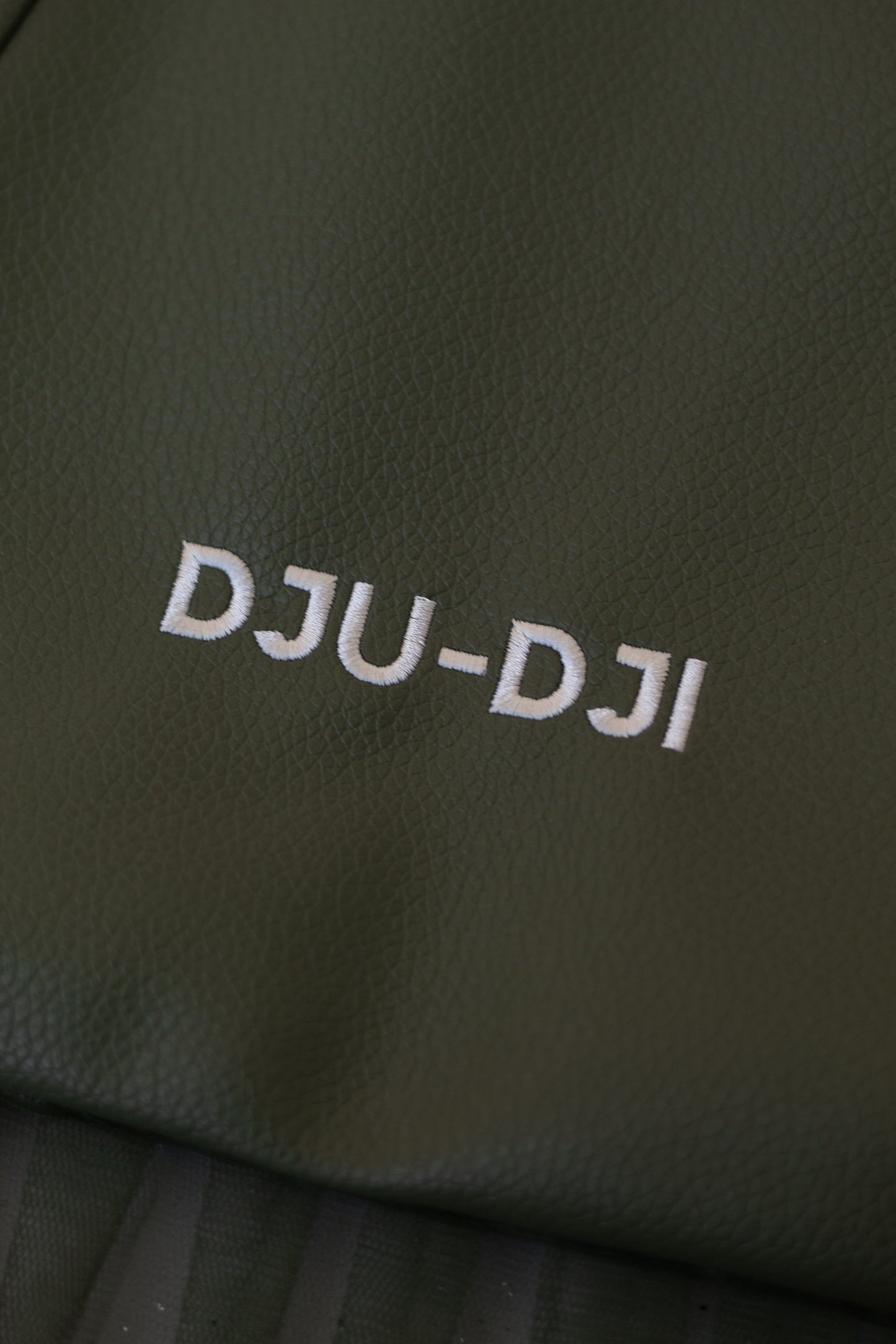 THE CREATIVE MUSE BAG OLIVE
